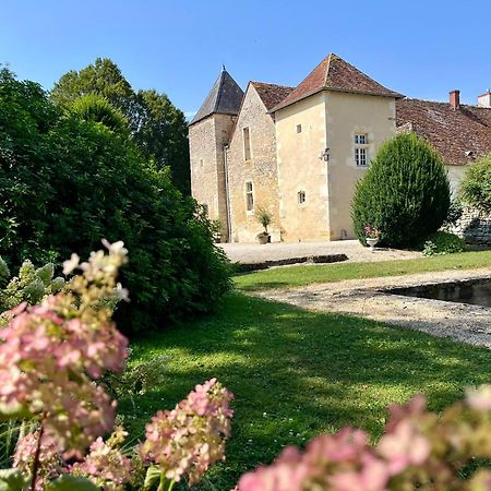 O2 Tours Ourouer-les-Bourdelins Exterior foto